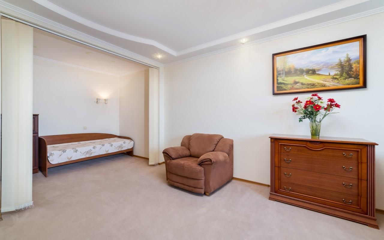 Family Shevchenko Avenue Apartment Odesa